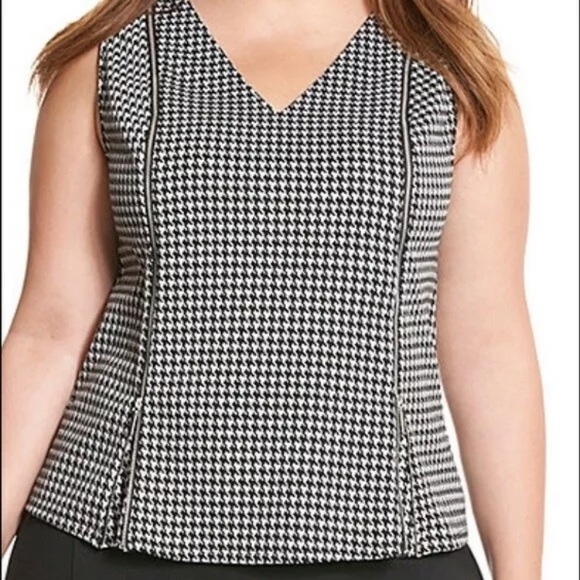 Lane Bryant Tops - PRICE⬇️3 for $15/Lane Bryant houndstooth Top